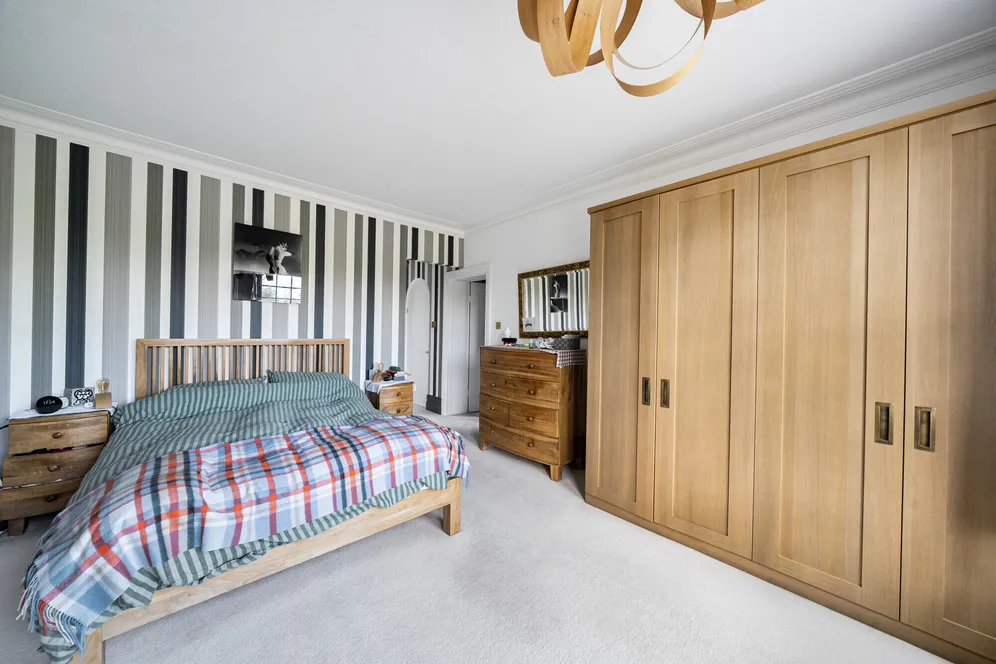 Shire Lane, Chorleywood, WD3 photo 8
