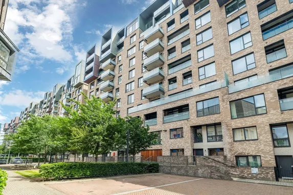 Peartree Way, London, SE10