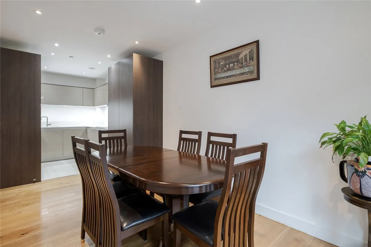 Peartree Way, London, SE10 photo 5