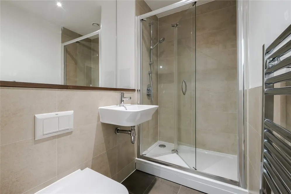 Peartree Way, London, SE10 photo 16
