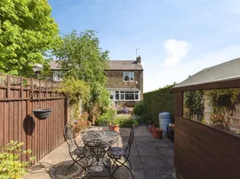 Eddison Street, Farsley, Pudsey thumb 2