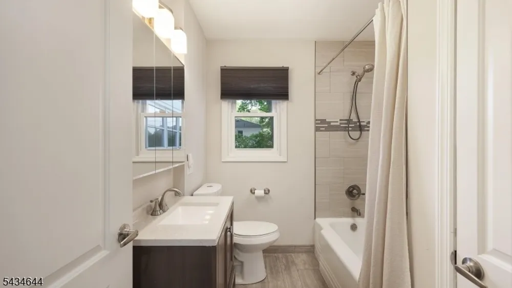 405 Martin Rd, Union, NJ 07083