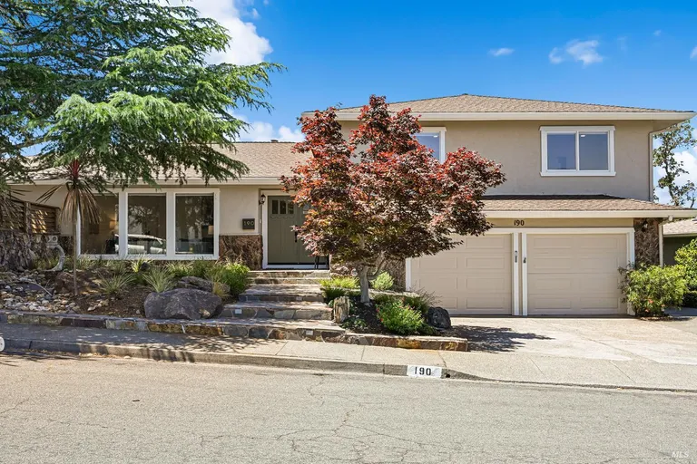 190 Drakewood Pl, Novato, CA 94947