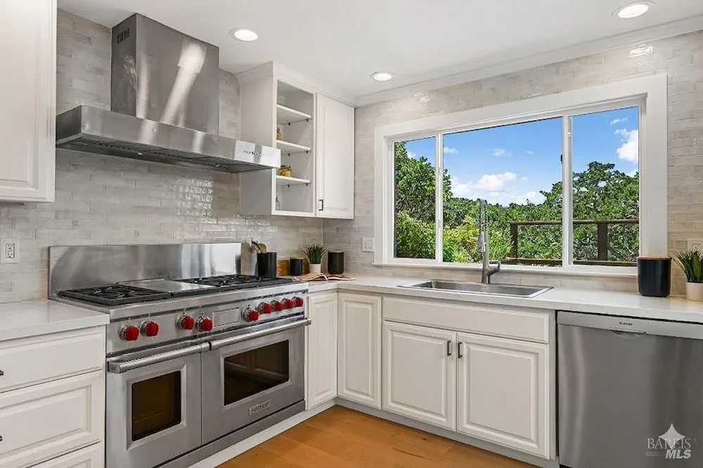 190 Drakewood Pl, Novato, CA 94947