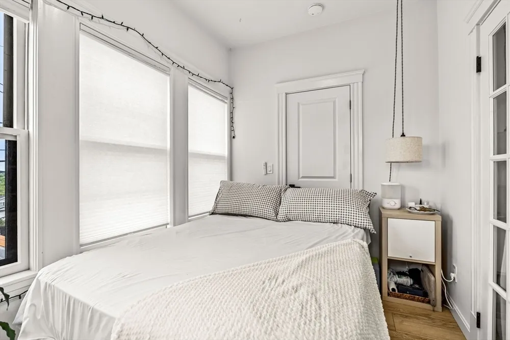 566 Proctor Ave, Revere, MA 02151