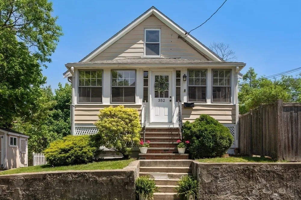 352 Whiting Ave, Dedham, MA 02026