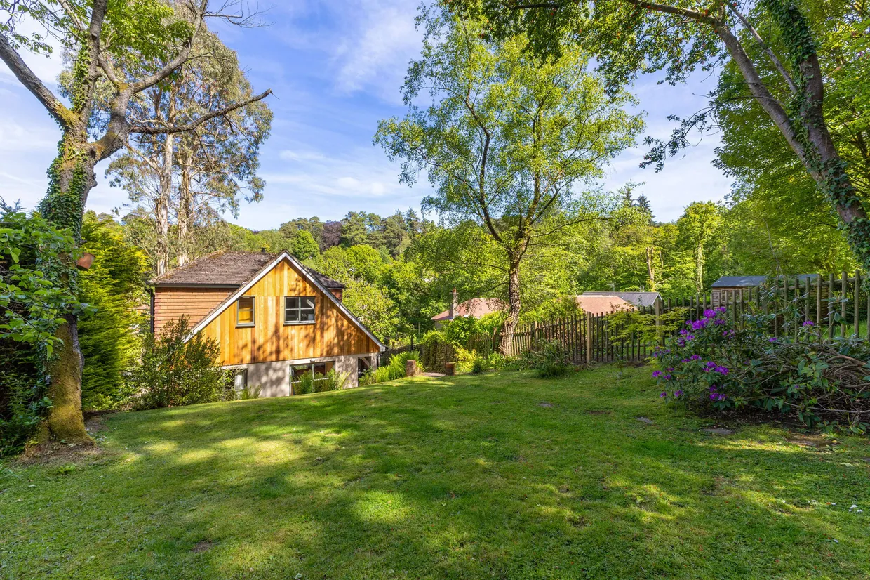 Marley Lane, Haslemere, GU27 photo 17
