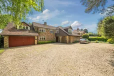 Chiltern Hill, Gerrards Cross, SL9 photo 1