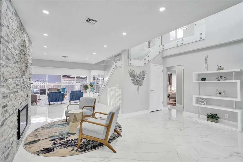 3421 Dover Rd, Pompano Beach, FL 33062
