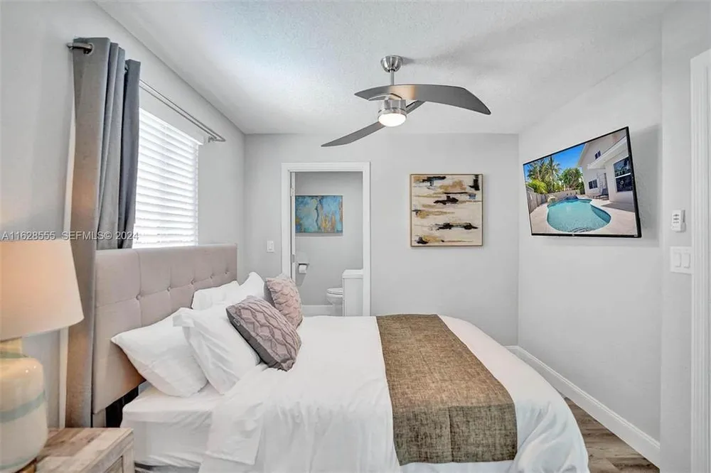 3421 Dover Rd, Pompano Beach, FL 33062