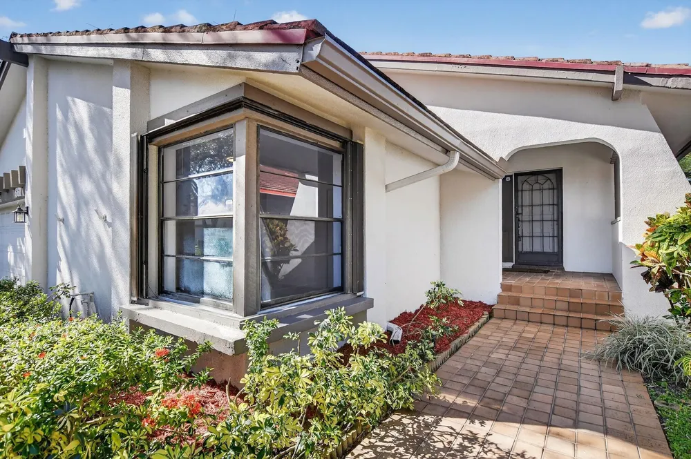 661 Hollows Circle, Deerfield Beach, FL 33442