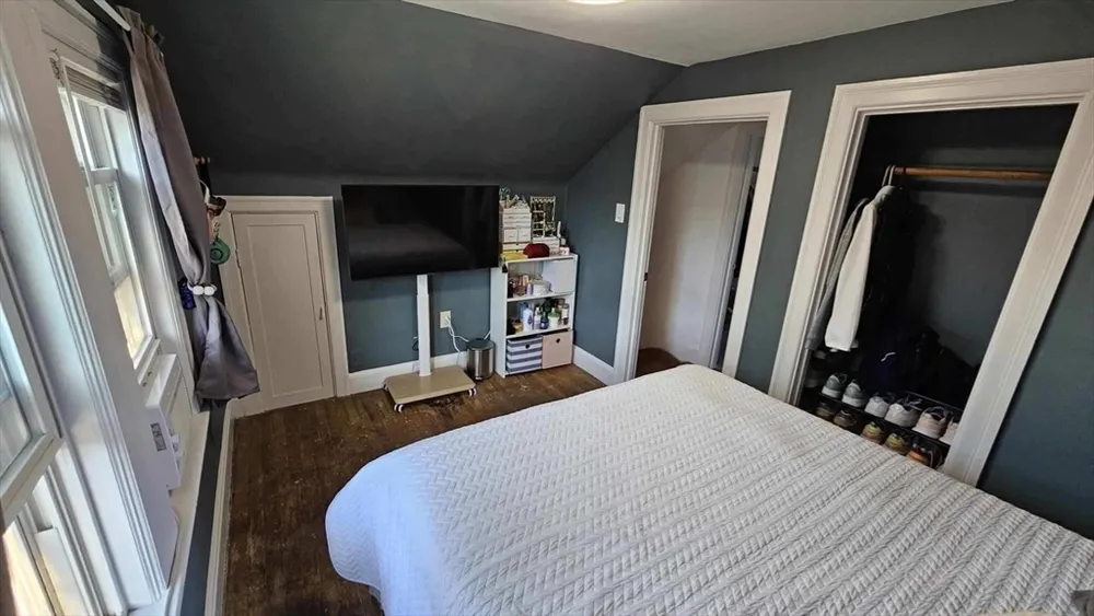 35 Neponset St, Revere, MA 02151