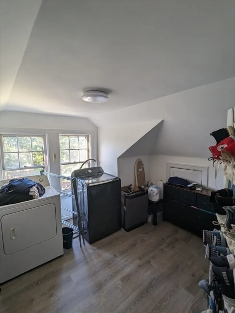 35 Neponset St, Revere, MA 02151