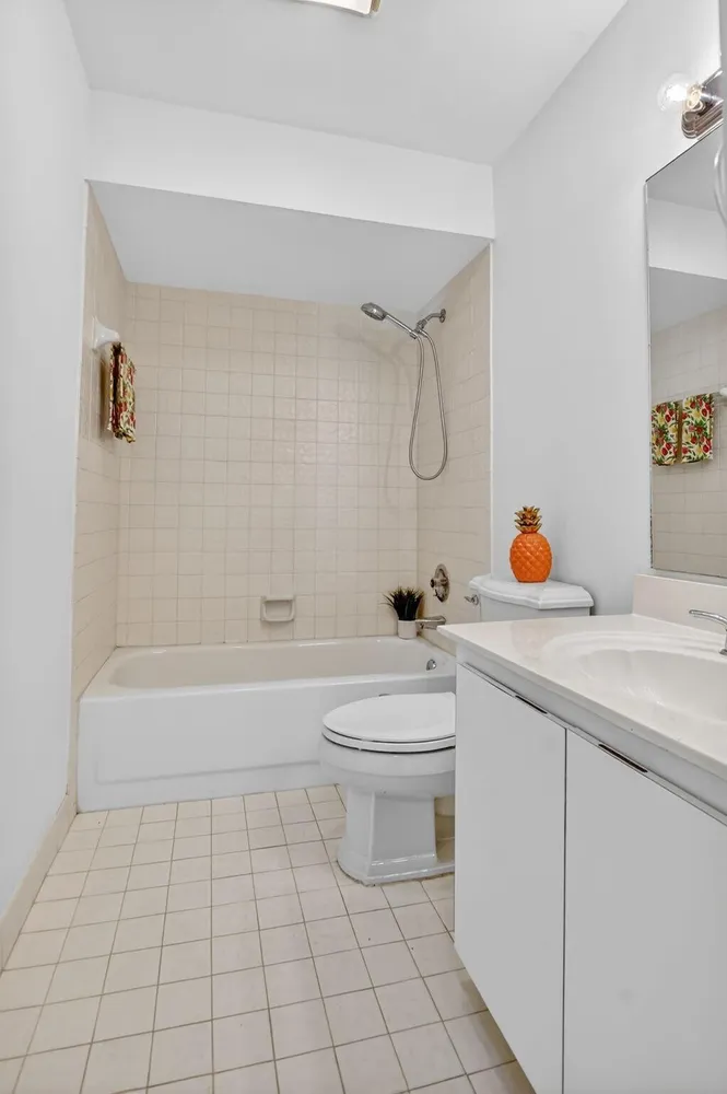 661 Hollows Circle, Deerfield Beach, FL 33442