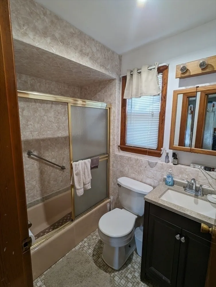 35 Neponset St, Revere, MA 02151