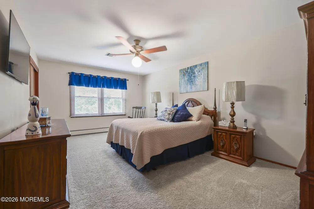42 Palomino Drive, Manalapan, NJ 07726