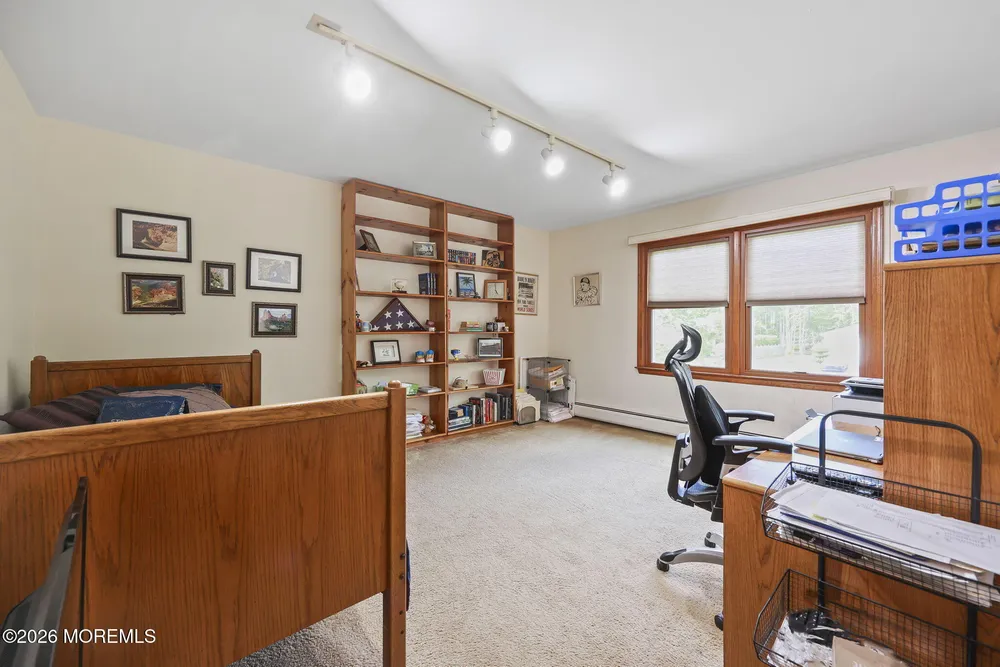 42 Palomino Drive, Manalapan, NJ 07726
