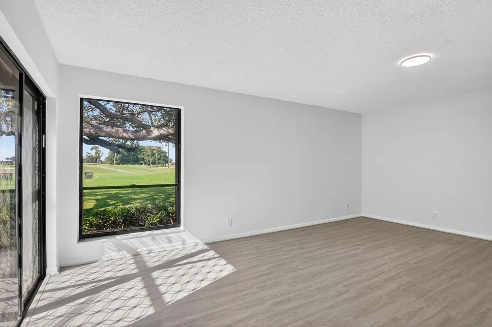 661 Hollows Circle, Deerfield Beach, FL 33442
