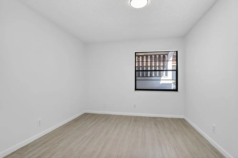 661 Hollows Circle, Deerfield Beach, FL 33442