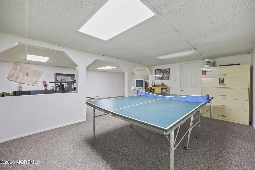 42 Palomino Drive, Manalapan, NJ 07726