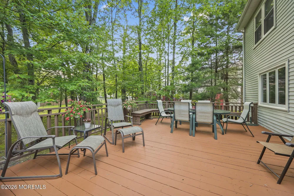 42 Palomino Drive, Manalapan, NJ 07726