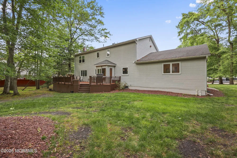 42 Palomino Drive, Manalapan, NJ 07726