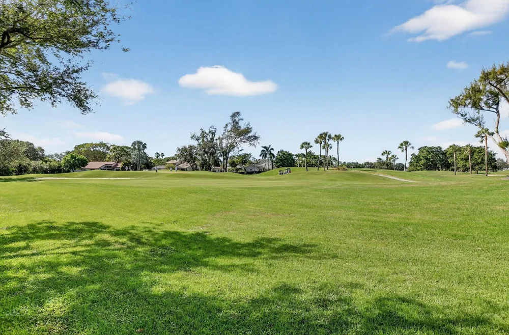 661 Hollows Circle, Deerfield Beach, FL 33442