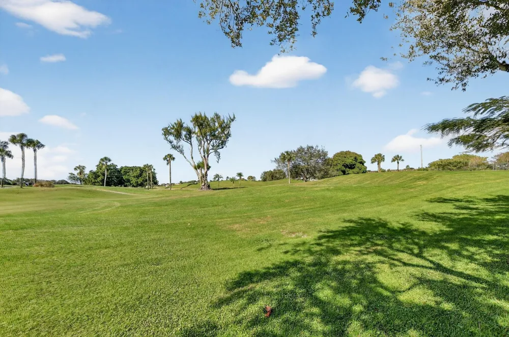 661 Hollows Circle, Deerfield Beach, FL 33442