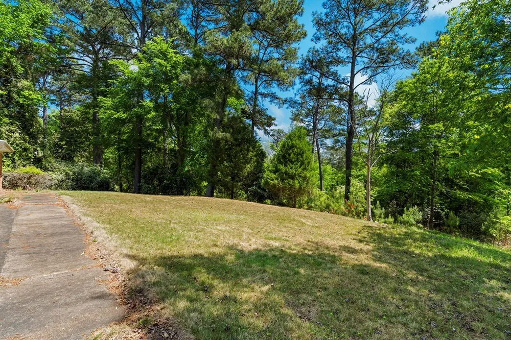 7140 Leighton Rd, Columbus, GA 31904