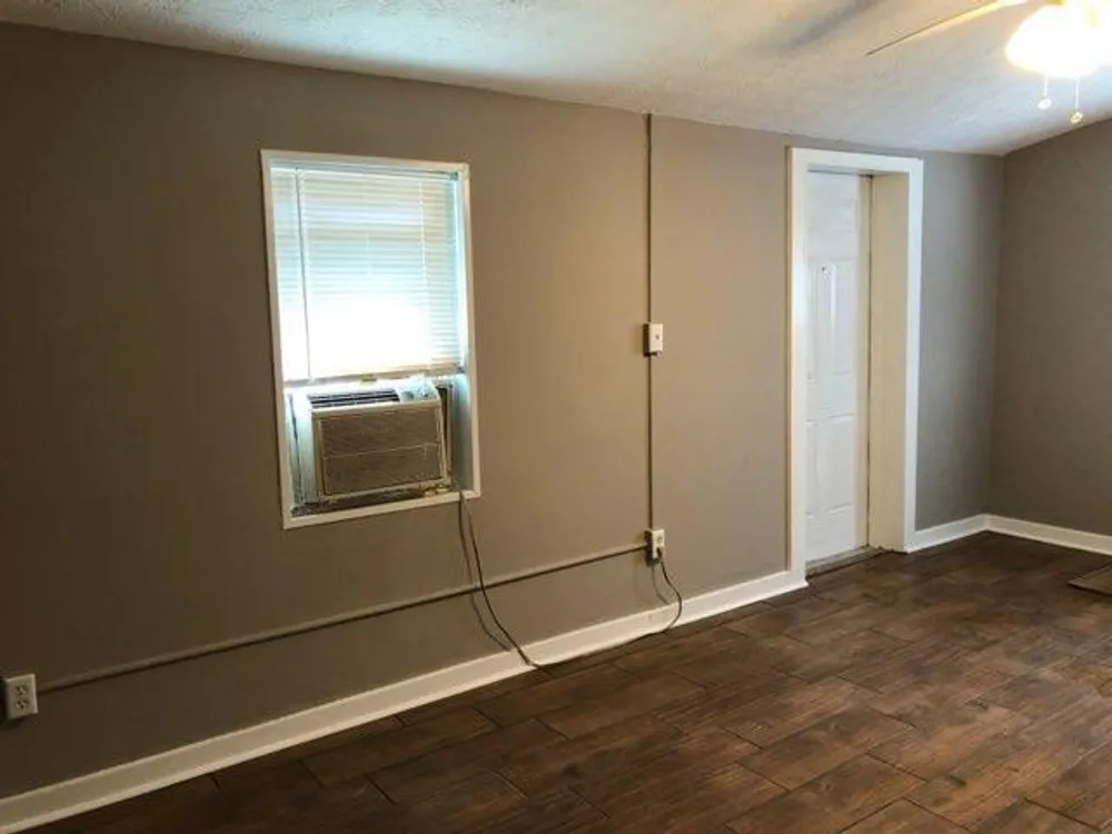 911 Lamore St, Columbus, GA 31907