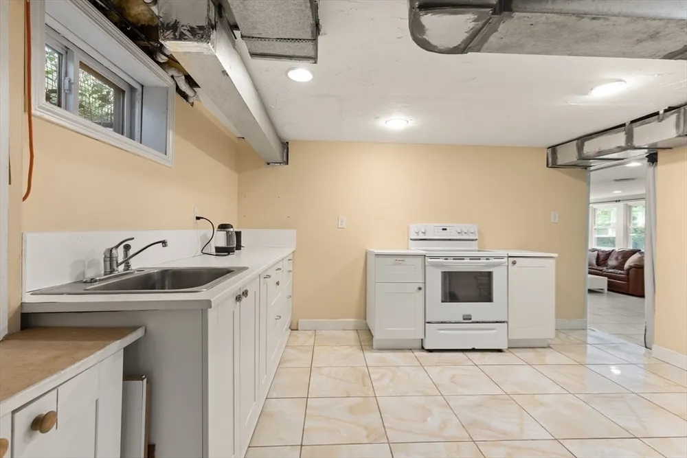 7 Marie Ave, Sharon, MA 02067