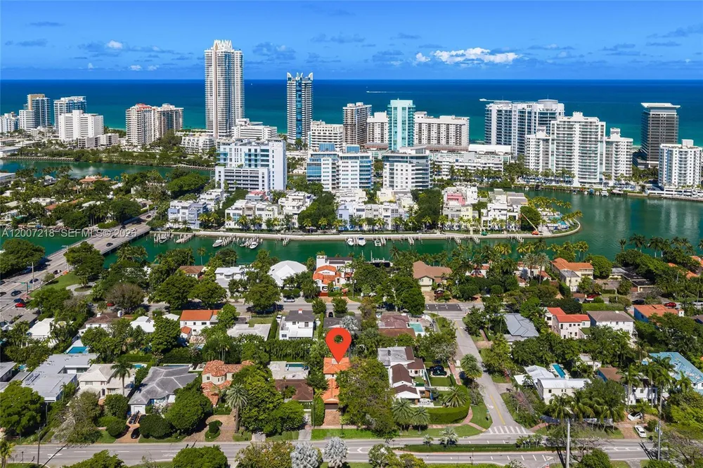 6121 Lagorce Dr, Miami Beach, FL 33140