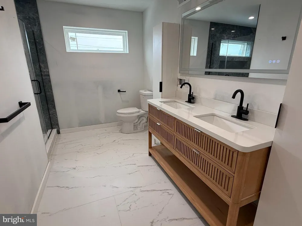1207 S 26th St, Philadelphia, PA 19146