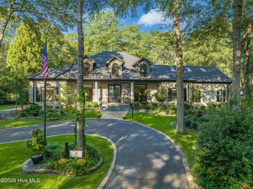 4 Village Ln, Pinehurst, NC 28374
