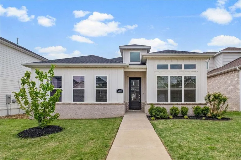 6304 SW Beacon St, Bentonville, AR 72713