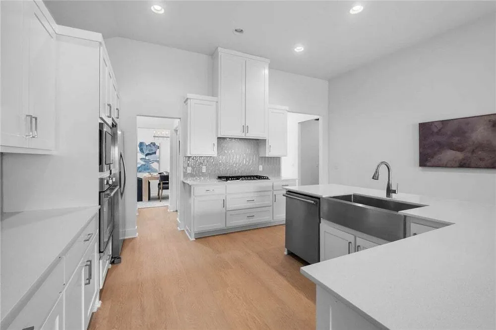 6304 SW Beacon St, Bentonville, AR 72713