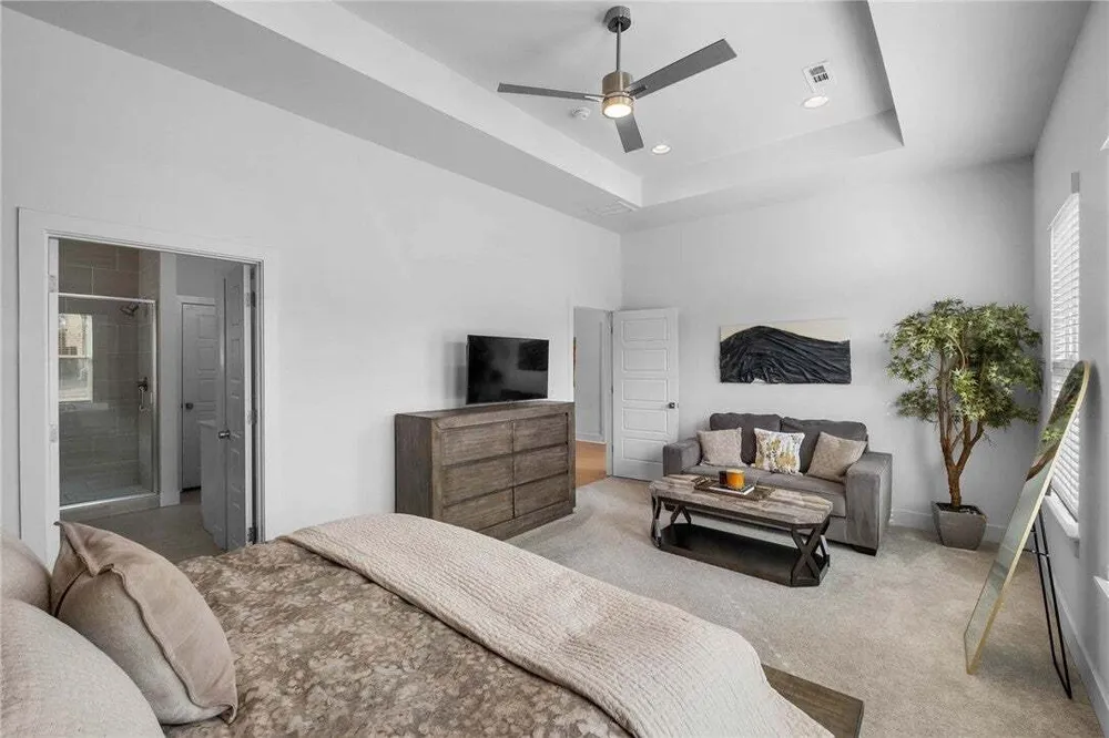 6304 SW Beacon St, Bentonville, AR 72713