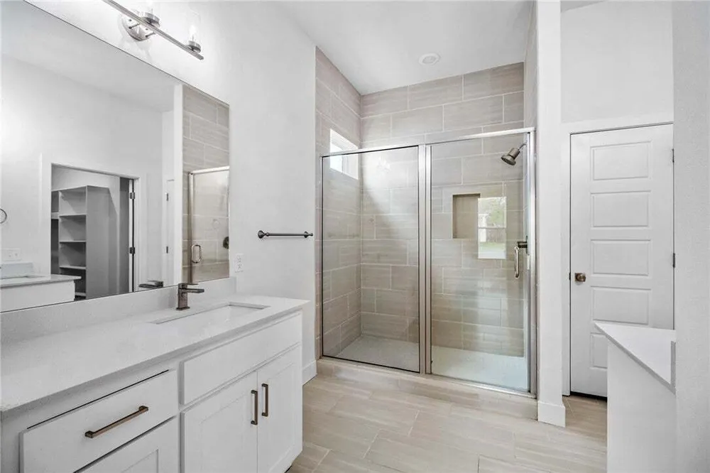 6304 SW Beacon St, Bentonville, AR 72713