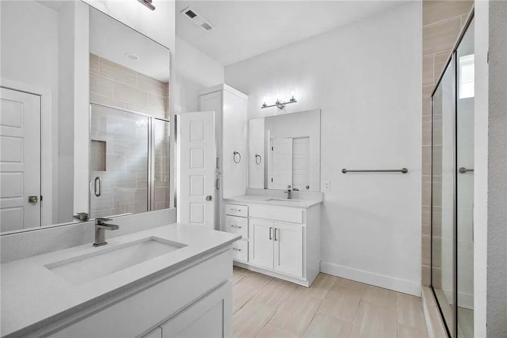 6304 SW Beacon St, Bentonville, AR 72713