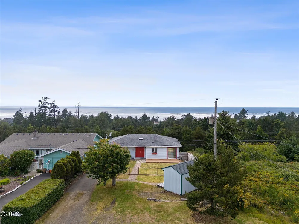 1810 NW Viewridge Dr, Waldport, OR 97394