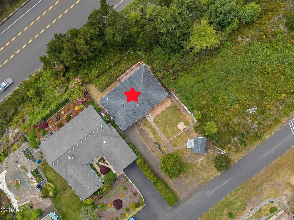 1810 NW Viewridge Dr, Waldport, OR 97394