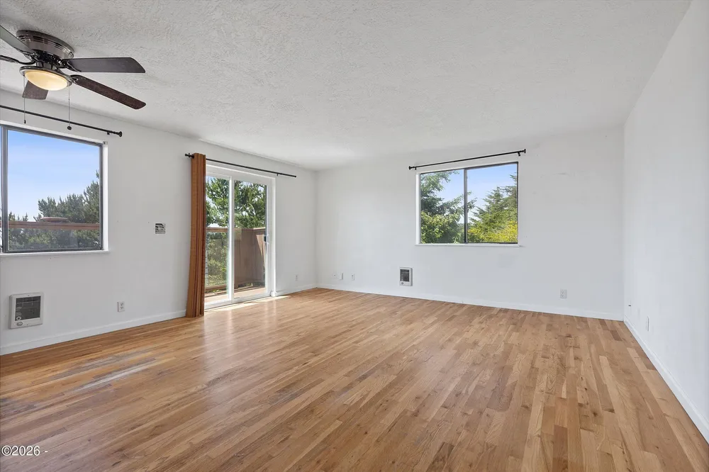 1810 NW Viewridge Dr, Waldport, OR 97394