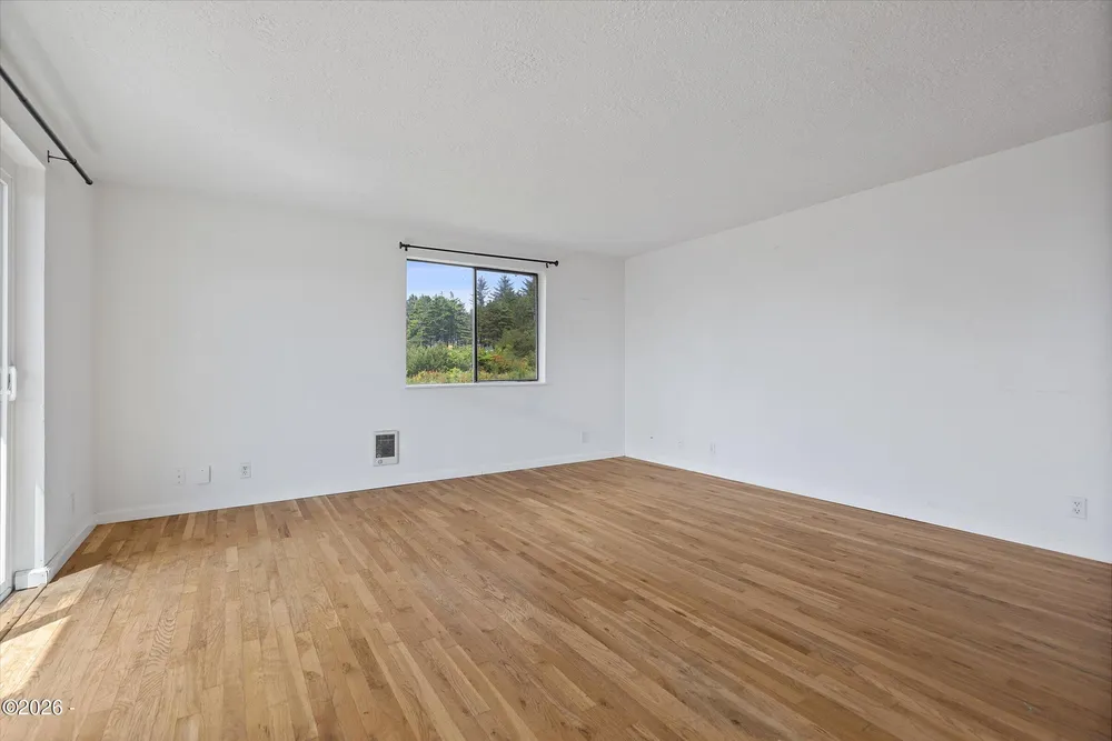 1810 NW Viewridge Dr, Waldport, OR 97394