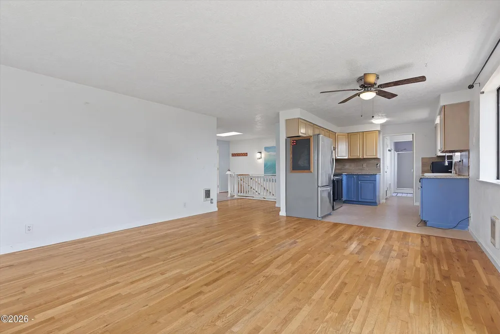 1810 NW Viewridge Dr, Waldport, OR 97394