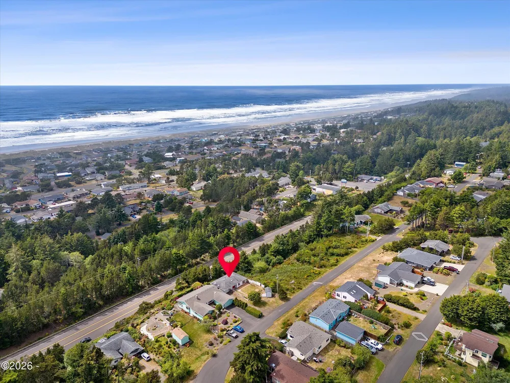 1810 NW Viewridge Dr, Waldport, OR 97394