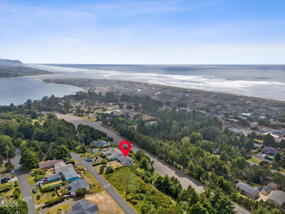 1810 NW Viewridge Dr, Waldport, OR 97394