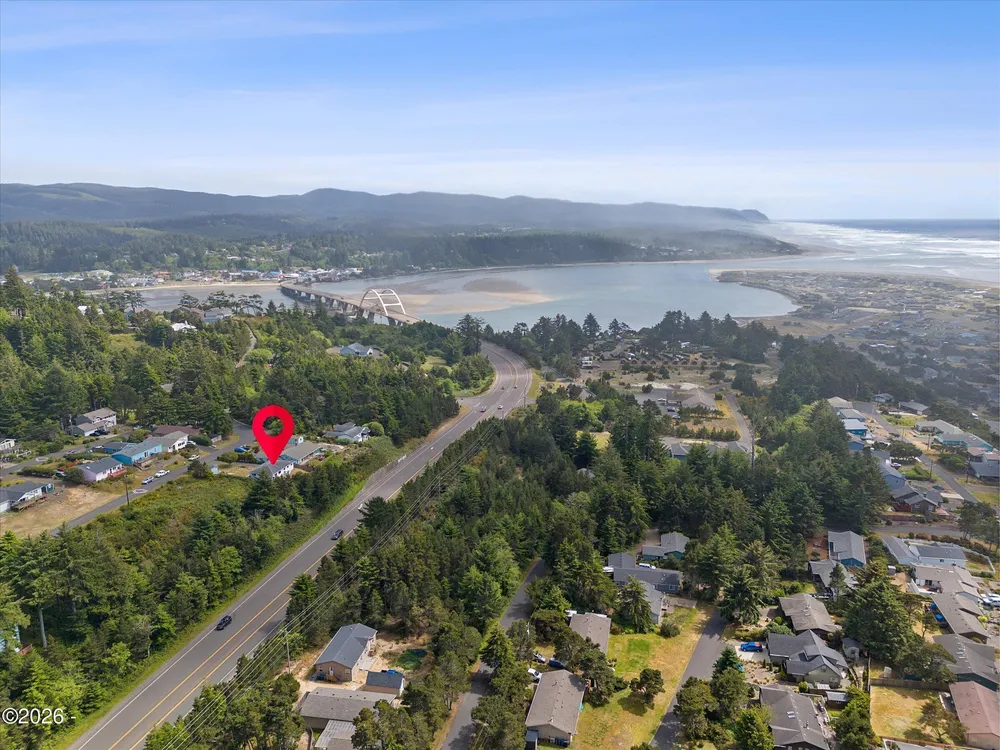 1810 NW Viewridge Dr, Waldport, OR 97394