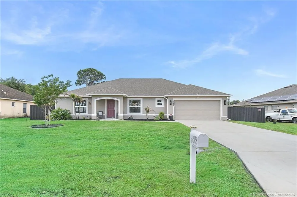 1382 SW Crest Ave, Port St Lucie, FL 34953