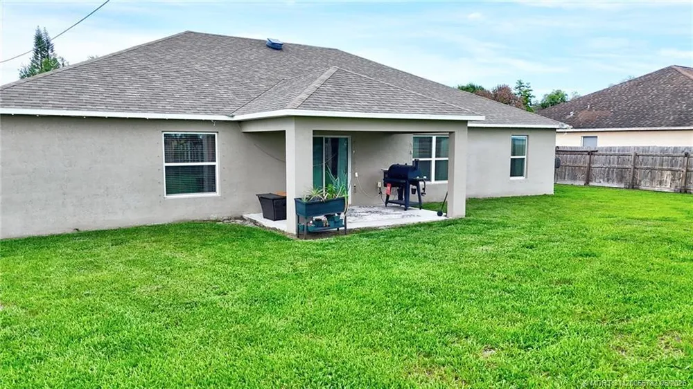 1382 SW Crest Ave, Port St Lucie, FL 34953