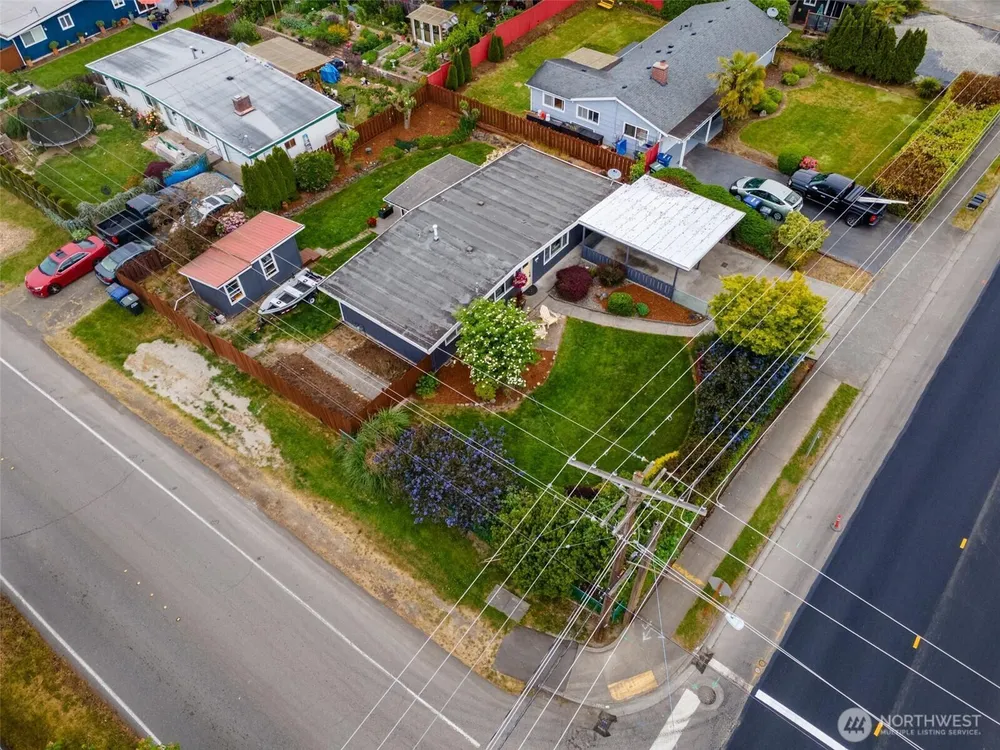 24855 16th Ave S, Des Moines, WA 98198